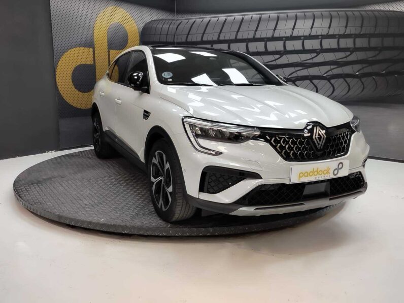 
								renault Arkana full									