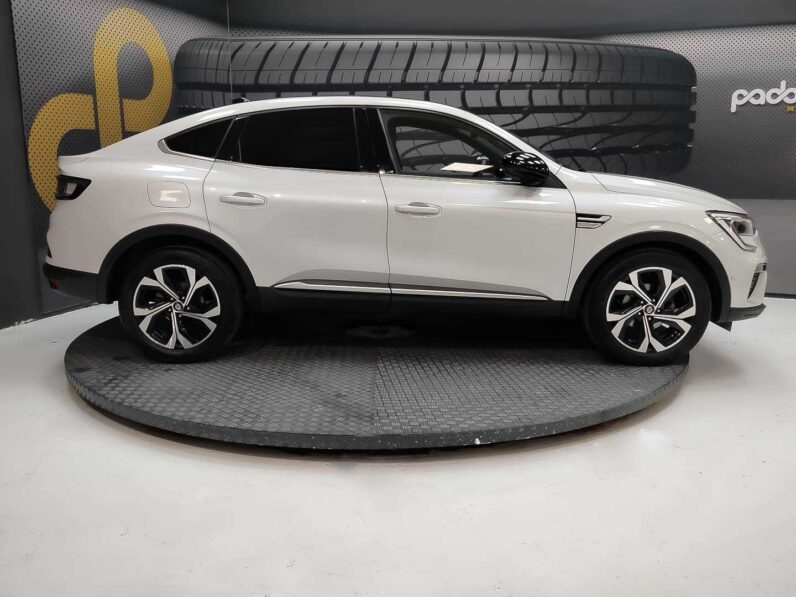
								renault Arkana full									