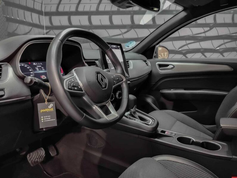 
								renault Arkana full									