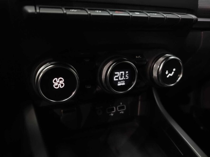 
								renault Arkana full									