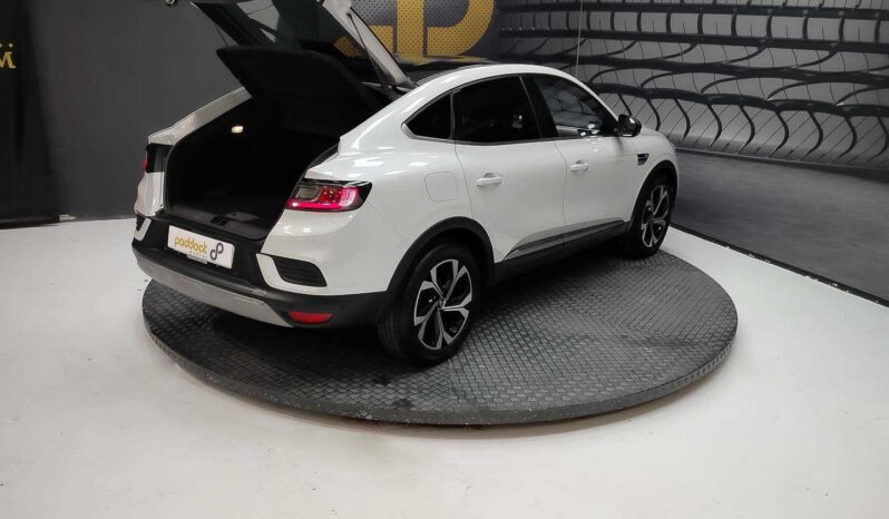 
								renault Arkana full									