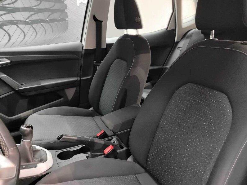 
								SEAT Arona full									