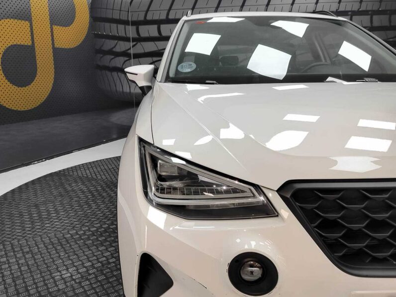 
								SEAT Arona full									