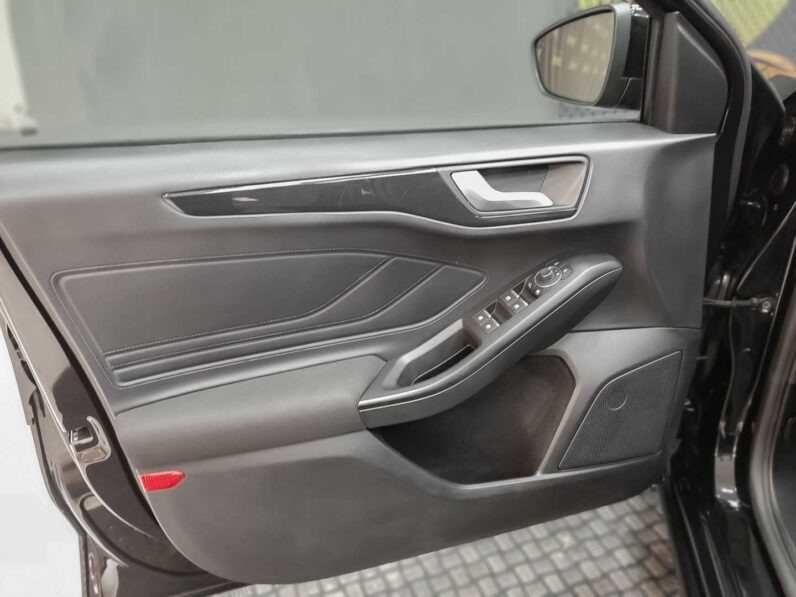 
								Ford Focus full									
