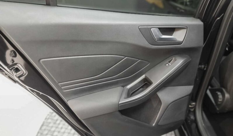 
								Ford Focus full									