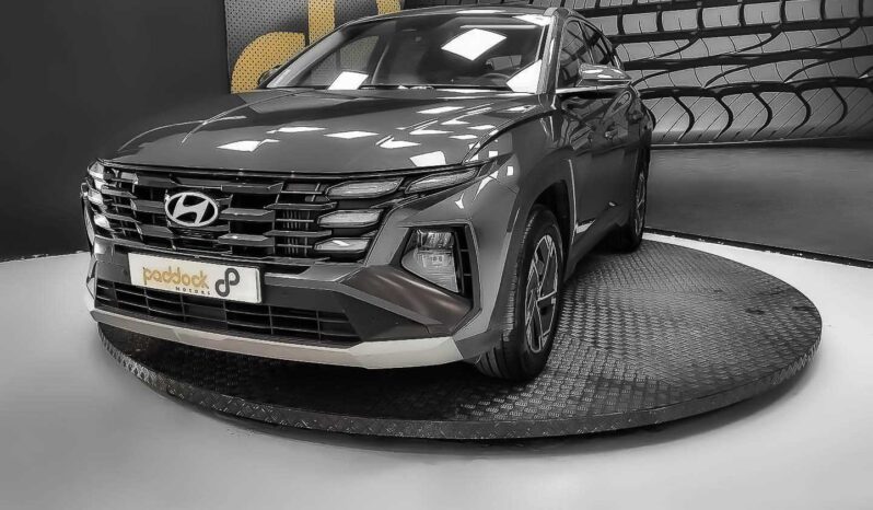 
								Hyundai Tucson full									
