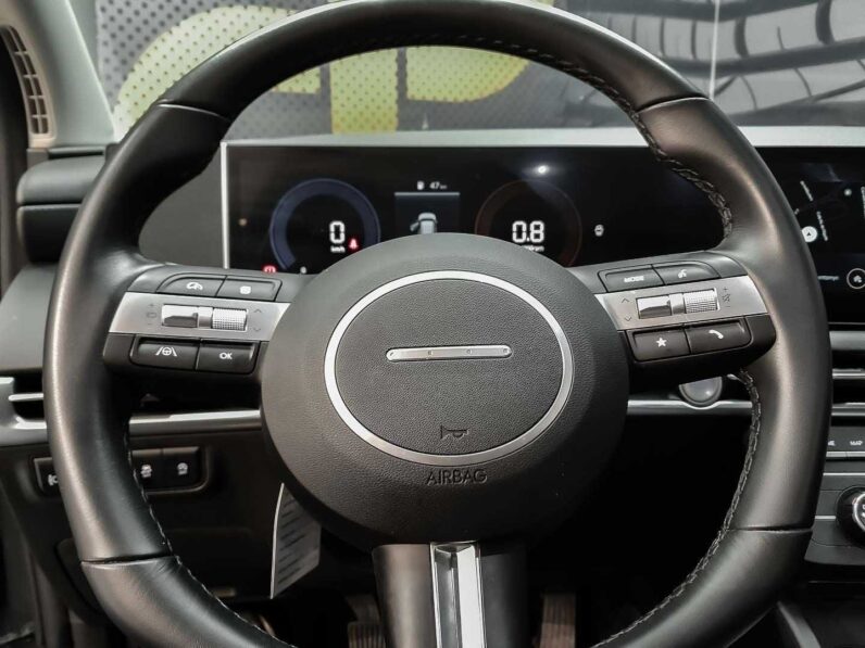 
								Hyundai Tucson full									