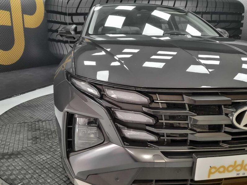 
								Hyundai Tucson full									