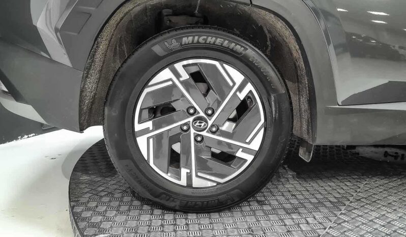 
								Hyundai Tucson full									