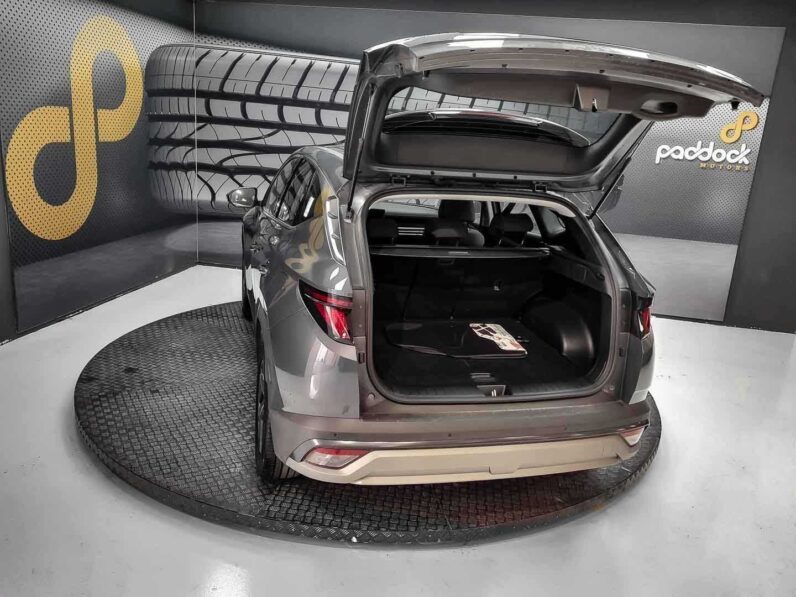 
								Hyundai Tucson full									