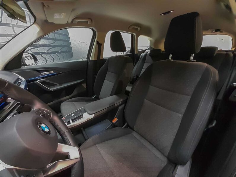 
								BMW X1 full									