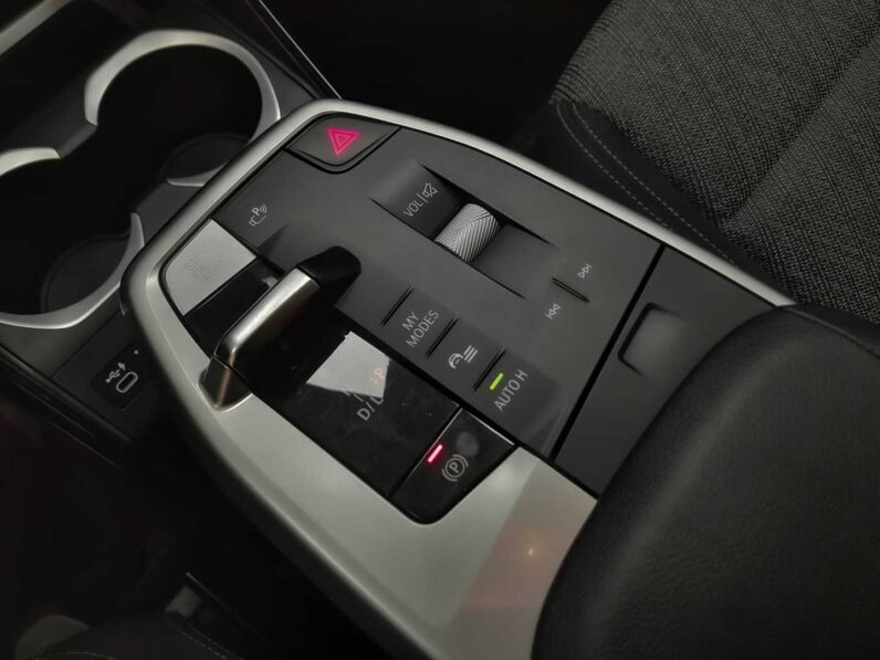
								BMW X1 full									