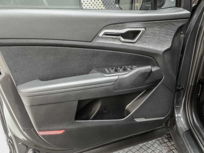 
								Kia Sportage full									