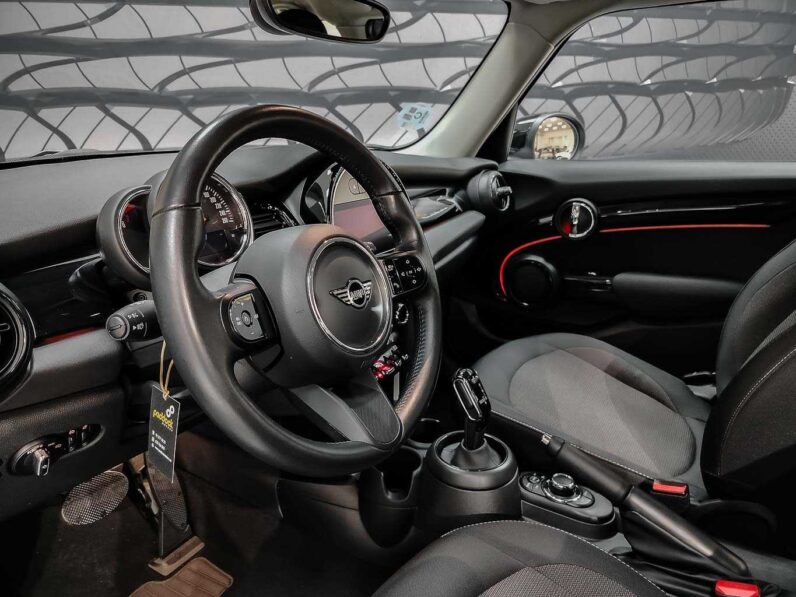 
								Mini Cooper full									