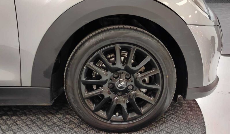 
								Mini Cooper full									