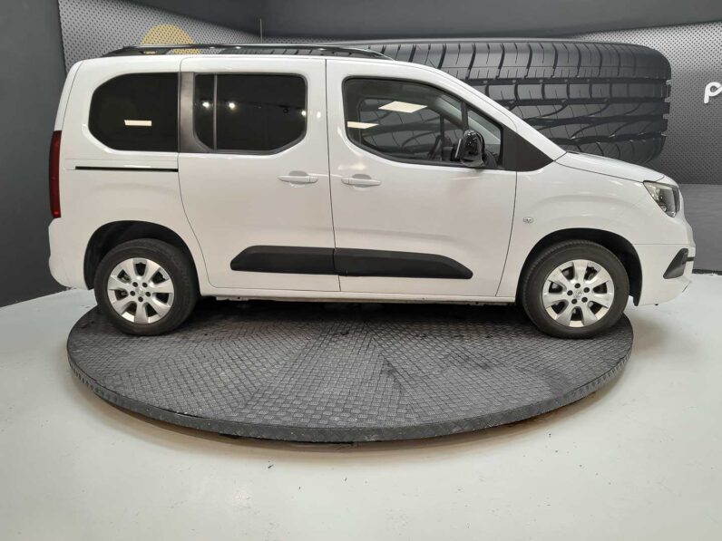 
								OPEL Combo full									