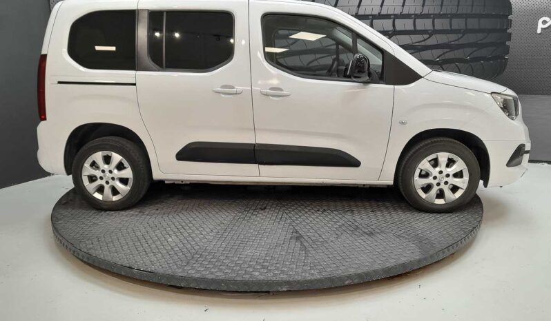 
								OPEL Combo full									