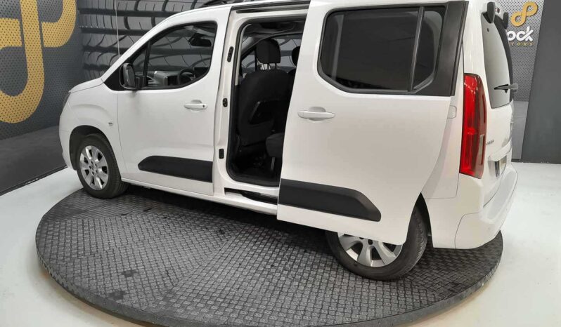 
								OPEL Combo full									