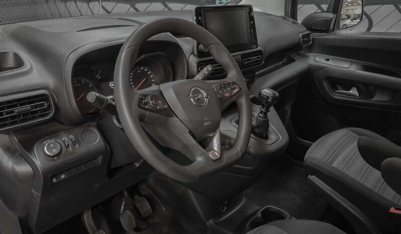
								OPEL Combo full									