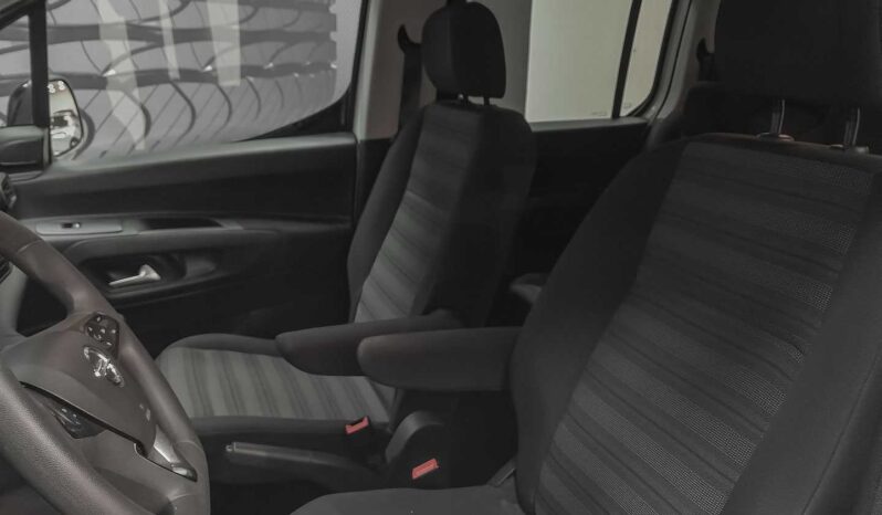 
								OPEL Combo full									