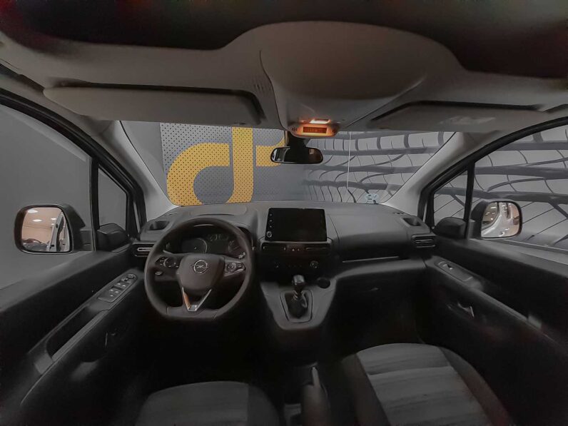 
								OPEL Combo full									