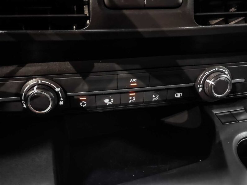 
								OPEL Combo full									