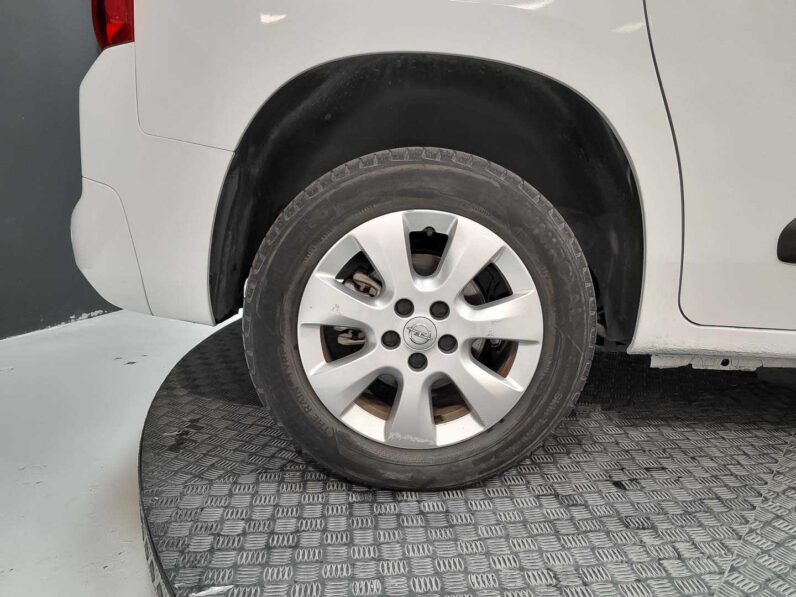 
								OPEL Combo full									