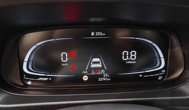
								Hyundai i20 full									