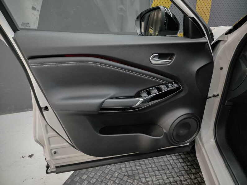 
								Nissan Juke full									