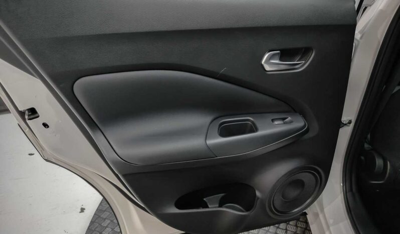 
								Nissan Juke full									