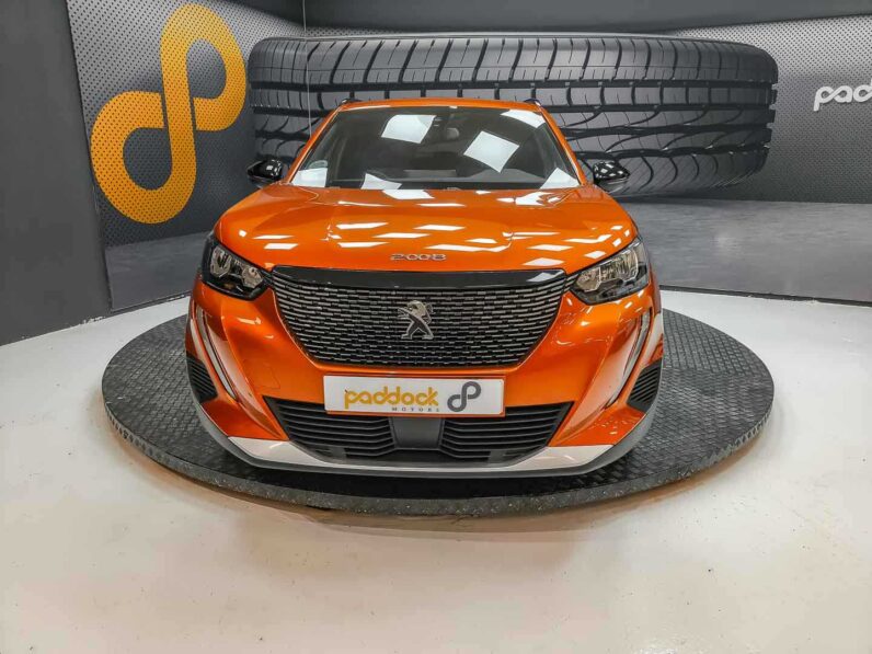 
								Peugeot 2008 full									