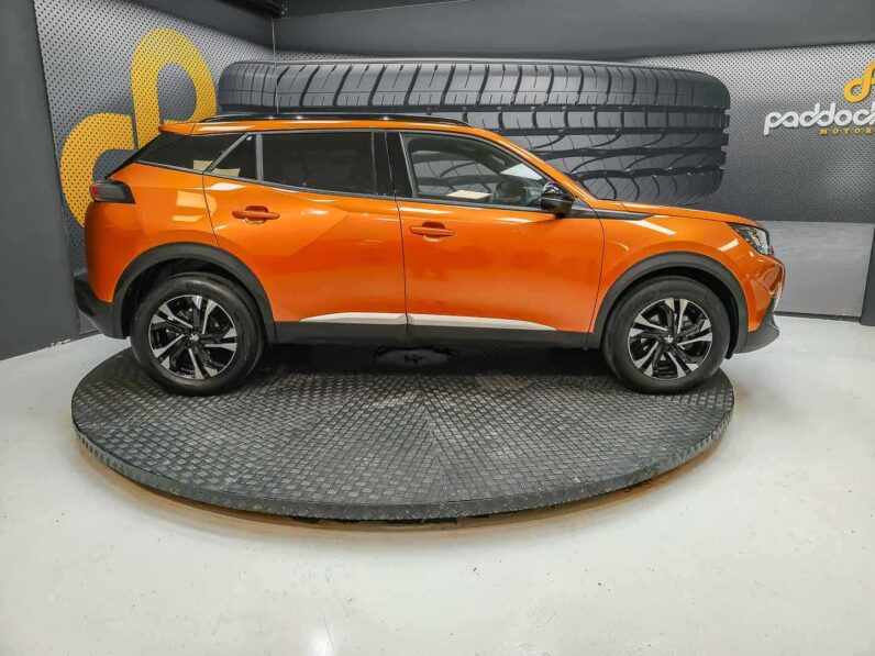 
								Peugeot 2008 full									