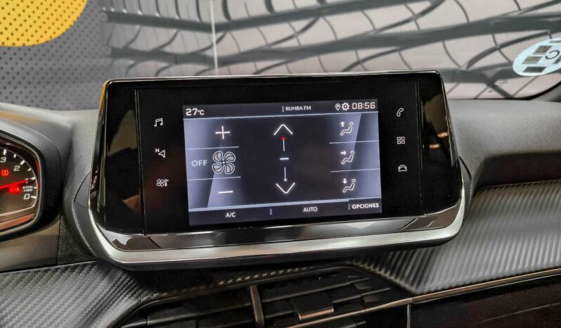 
								Peugeot 2008 full									
