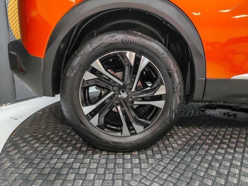 
								Peugeot 2008 full									