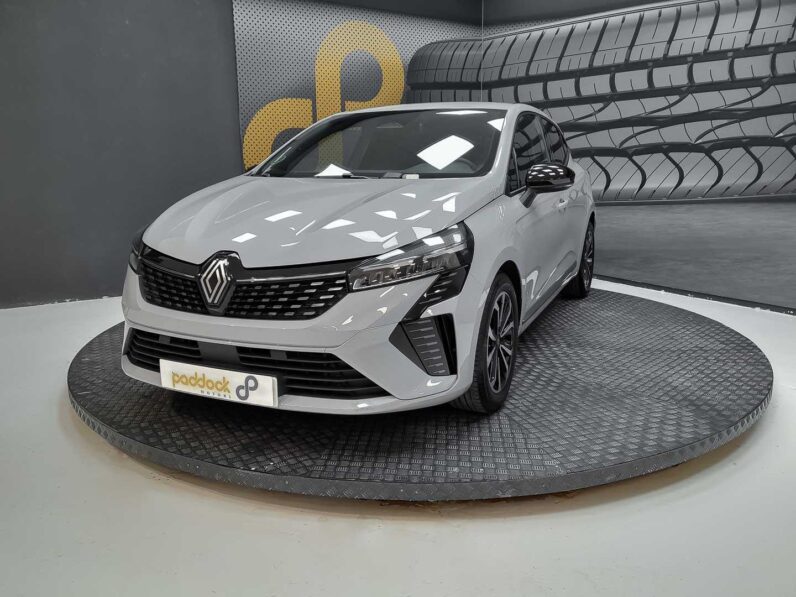 
								renault Clio full									