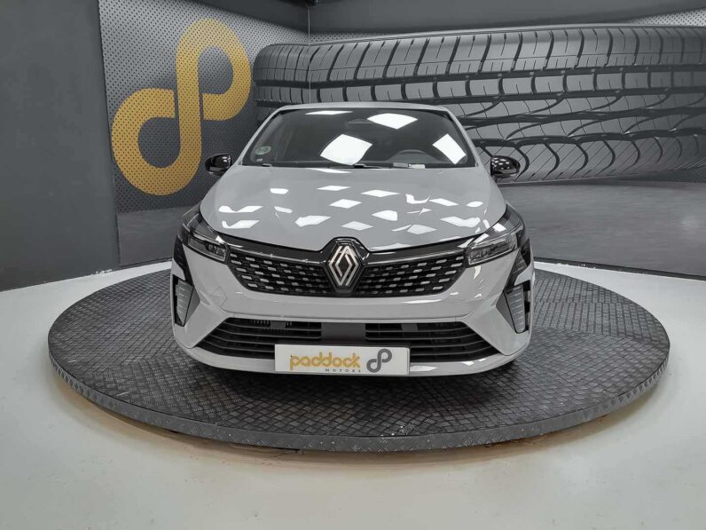 
								renault Clio full									