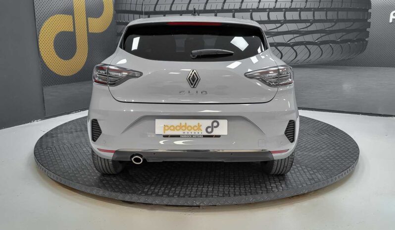 
								renault Clio full									