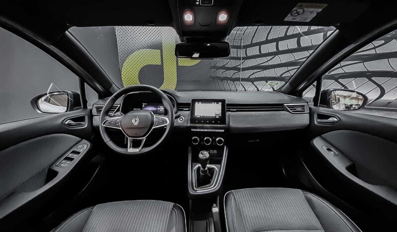 
								renault Clio full									