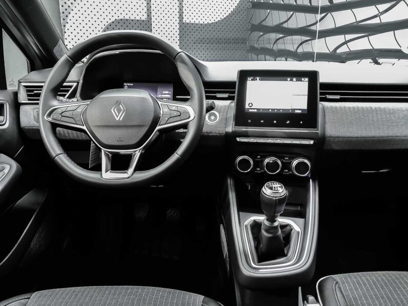 
								renault Clio full									