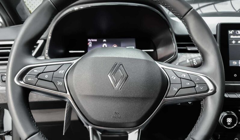 
								renault Clio full									