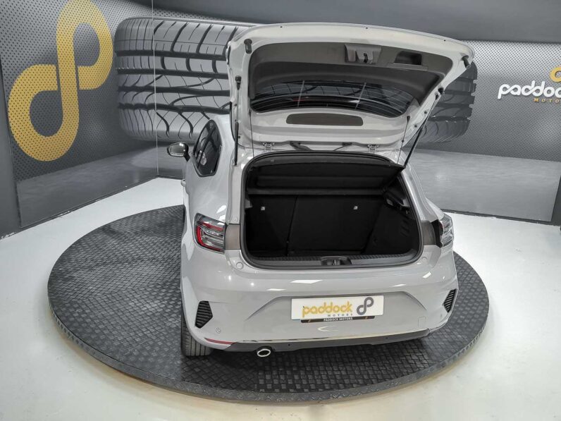 
								renault Clio full									