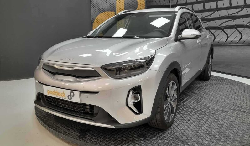 
								Kia Stonic full									