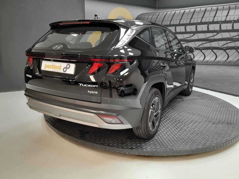 
								Hyundai Tucson full									
