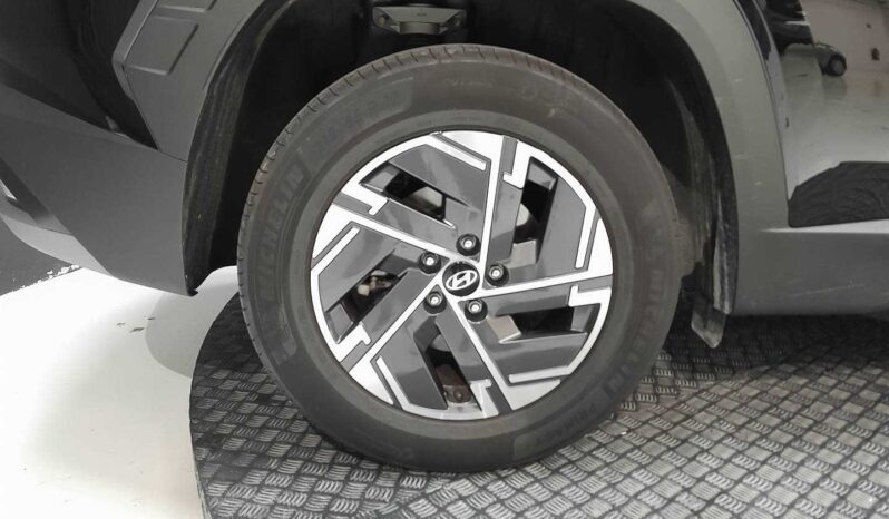
								Hyundai Tucson full									
