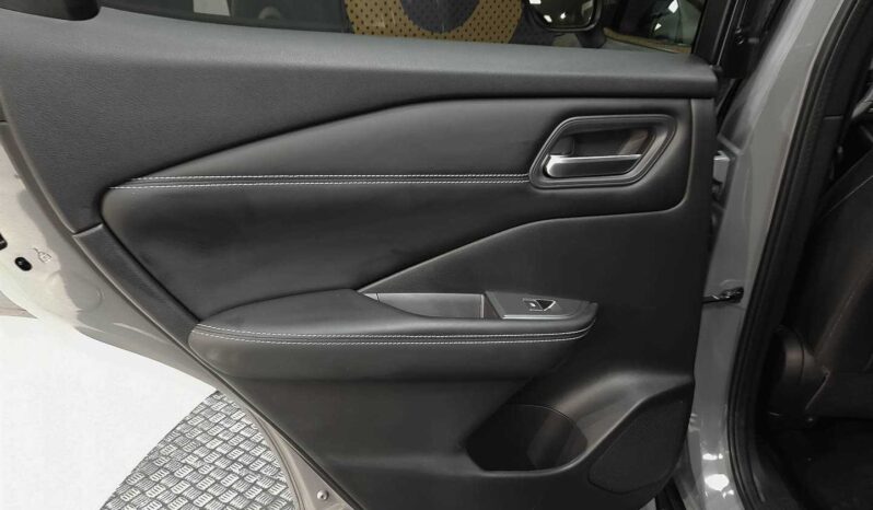 
								Nissan Qashqai full									