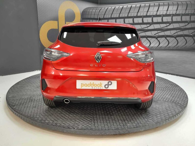 
								renault Clio full									