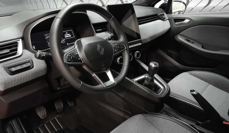 
								renault Clio full									