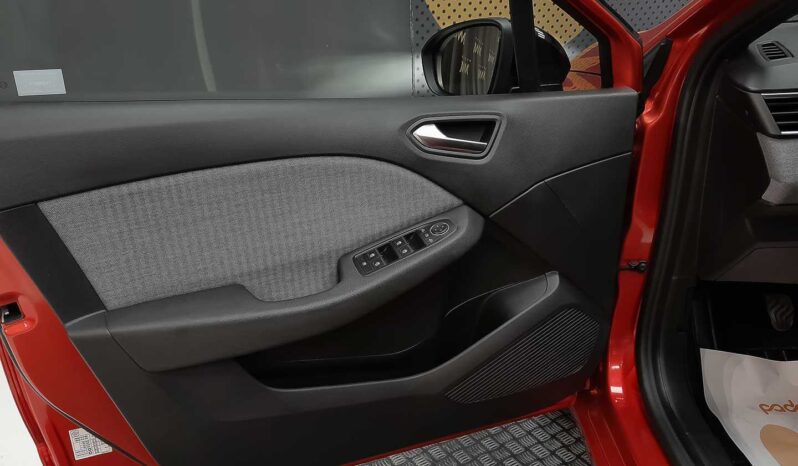 
								renault Clio full									