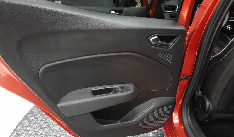 
								renault Clio full									