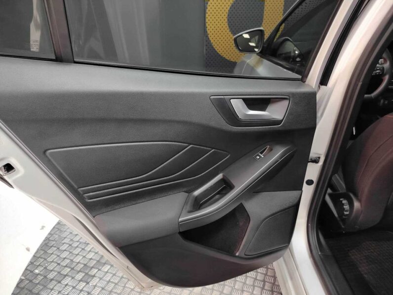 
								Ford Focus full									